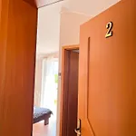 Lägenhet Marvil Cozy With Private Terrace And Free Parking Krk Town