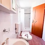 Marvil Cozy With Private Terrace And Free Parking * Krk Town