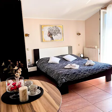 شقة Marvil Cozy With Private Terrace And Free Parking