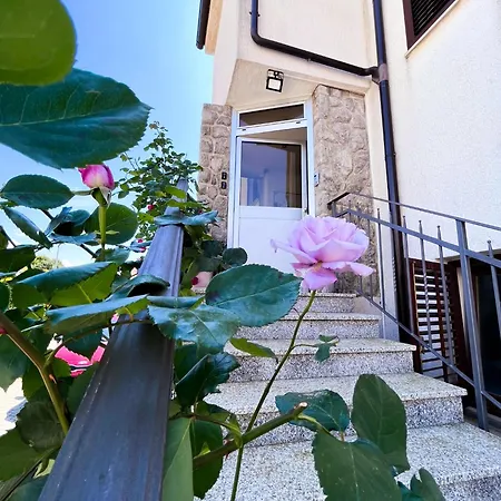 شقة Marvil Cozy With Private Terrace And Free Parking *