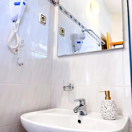 Apartment Marvil Cozy With Private Terrace And Free Parking Krk Town