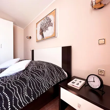 Marvil Cozy With Private Terrace And Free Parking * Krk Town