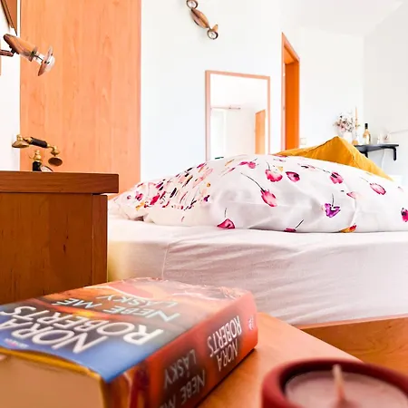 Marvil Cozy With Private Terrace And Free Parking * Krk Town