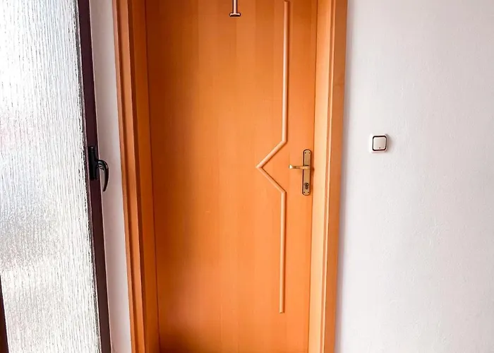 Marvil Cozy With Private Terrace And Free Parking * Krk Town
