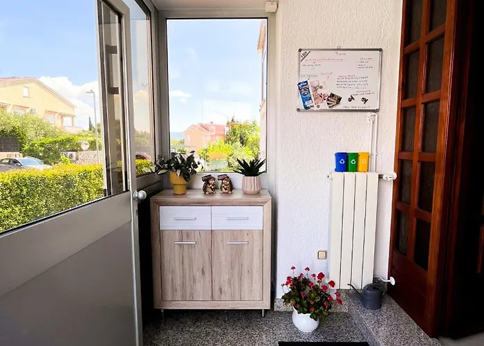 Apartman Marvil Cozy With Private Terrace And Free Parking