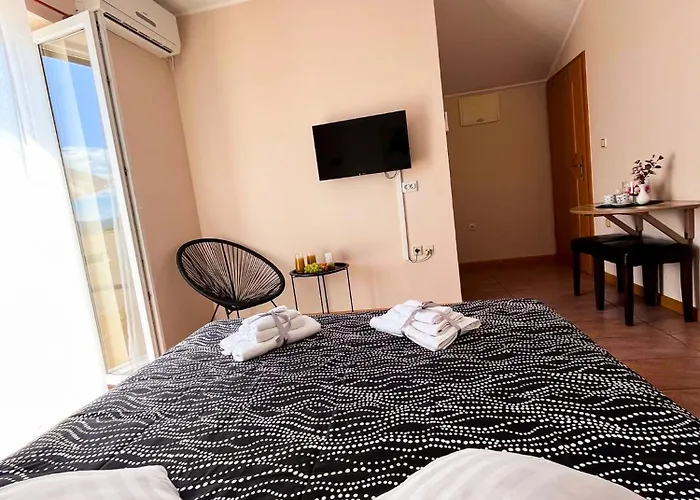 Marvil Cozy With Private Terrace And Free Parking Apartman