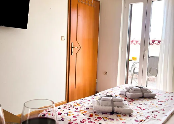 Marvil Cozy With Private Terrace And Free Parking *